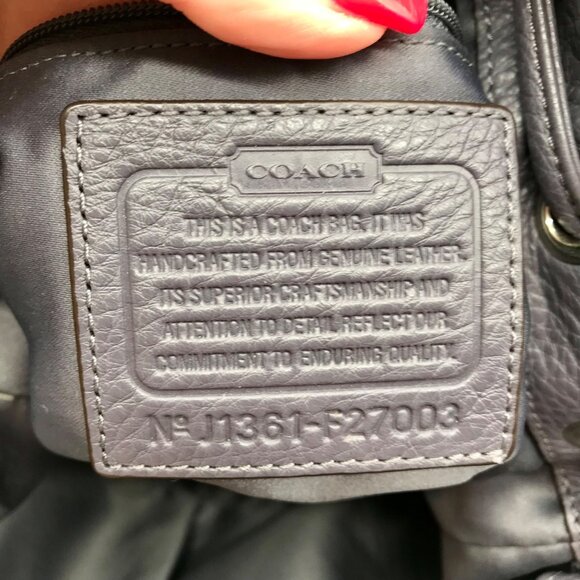 Coach Stone Gray Pebbled Leather Avery Drawstring Bucket Bag  F27003 - Picture 11 of 11